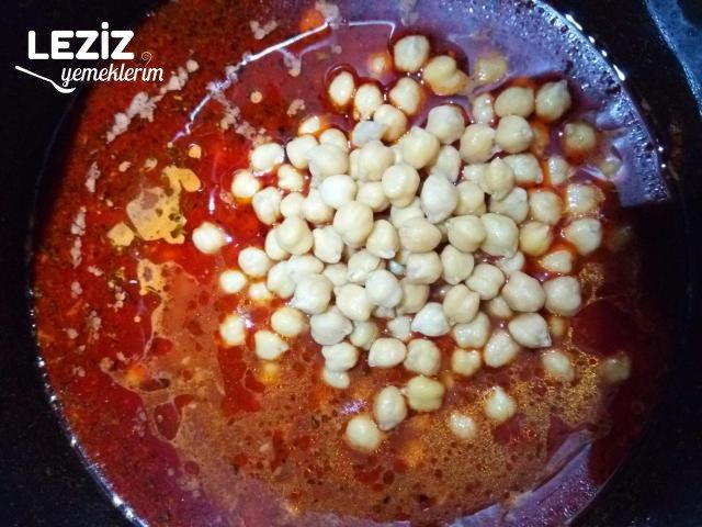 Etsiz Nohutlu Ekşili Köfte