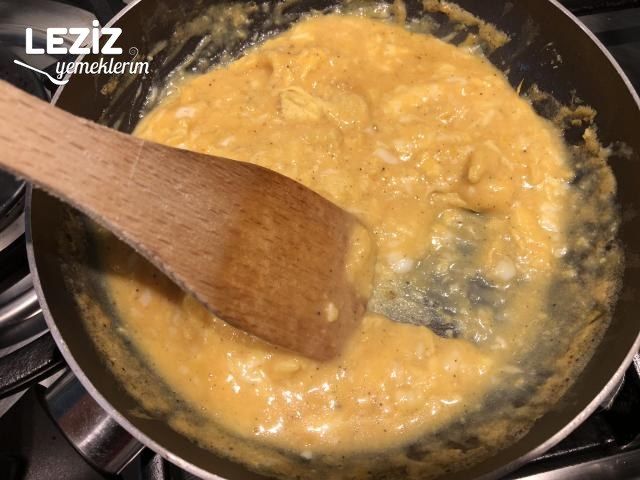 Çırpılmış Yumurta (Scrambled Eggs)