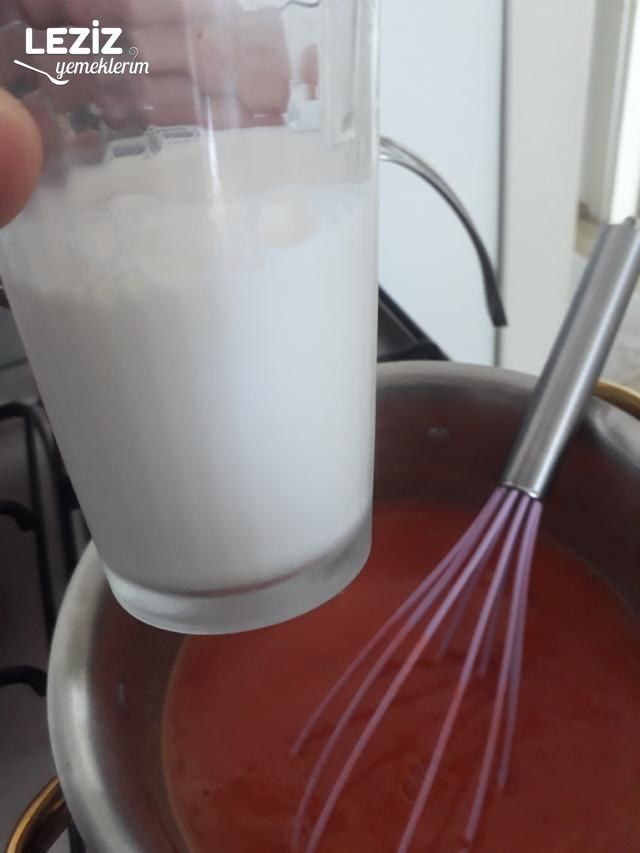 Domates Çorbası (Tam Kıvamında)