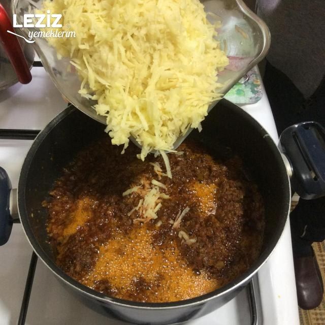 Yufkayla Midye Börek (Detaylı Resimli Anlatım)