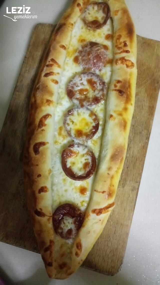 Kıymalı Pide Tarifi