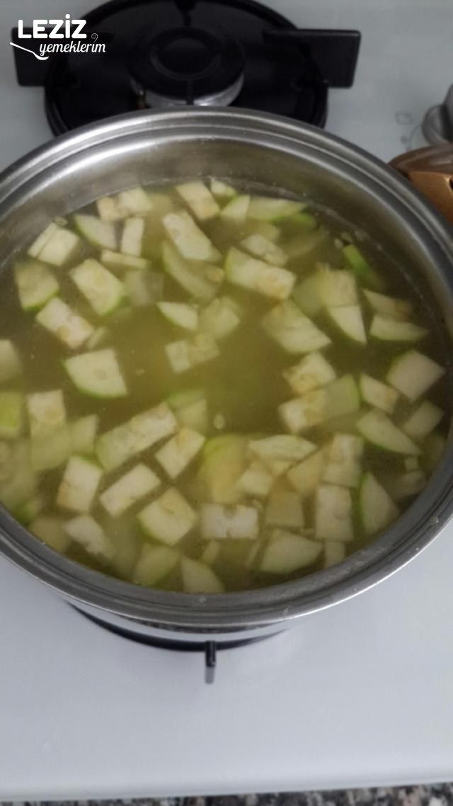 Sütlü Kabak Çorbası Tarifi