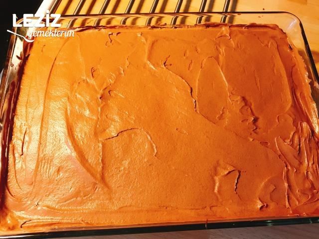 Çikolata Pudingli Dolgulu Kek