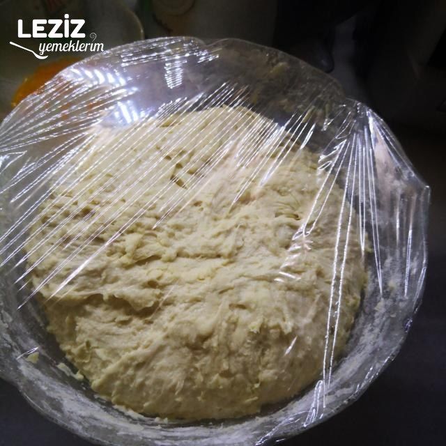 Nefis Zeytinli Çörek