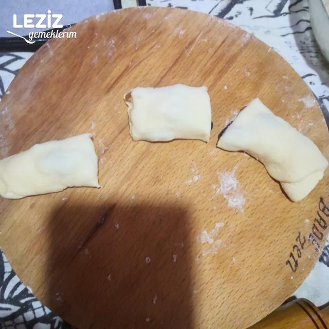 Nefis Zeytinli Çörek