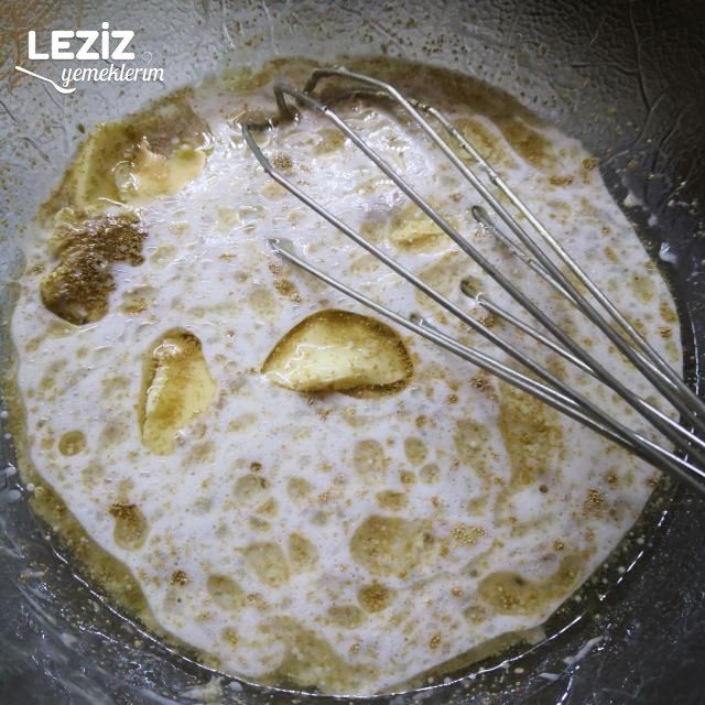 Nefis Zeytinli Çörek