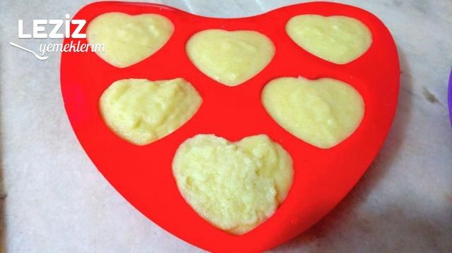 Portakal Soslu İrmik Tatlısı