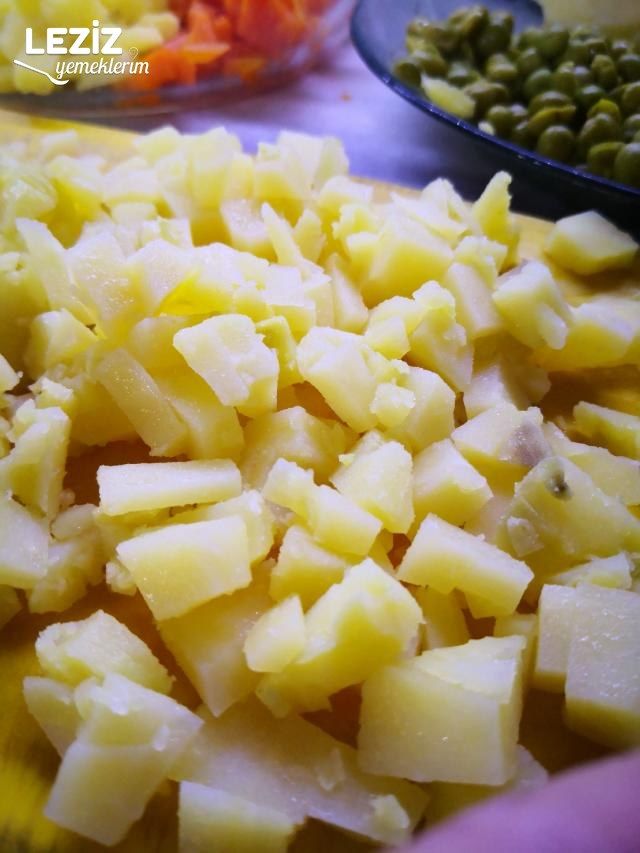 Amerikan Salatası (Olivier Salatası)