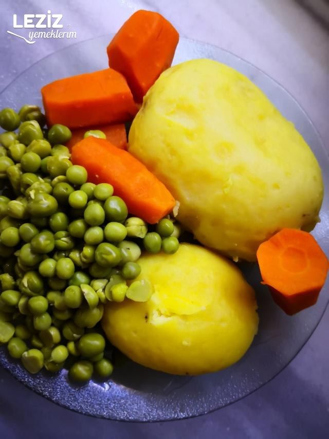 Amerikan Salatası (Olivier Salatası)