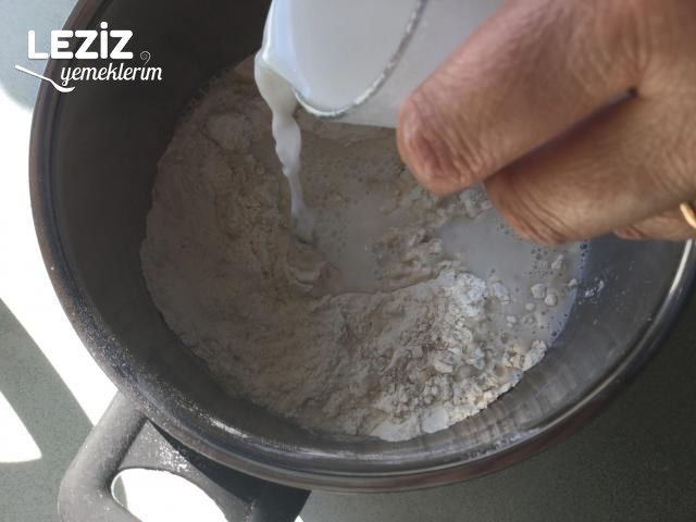 Kıymalı Taş Ekmeği