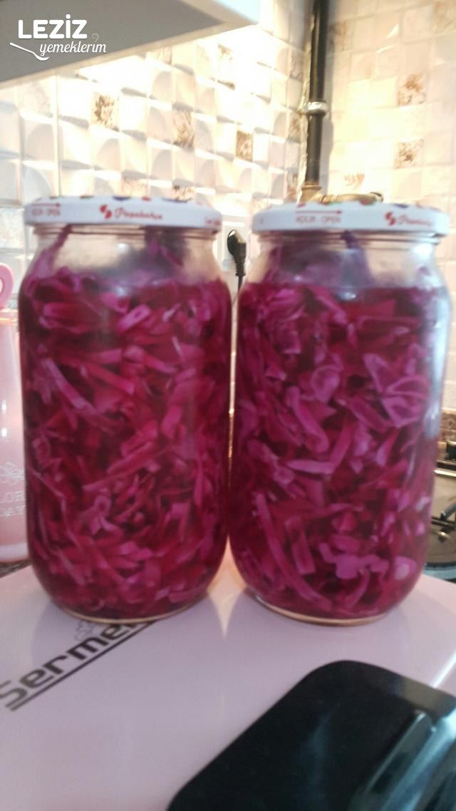 Mor Lahana Turşusu Nasıl Yapılır