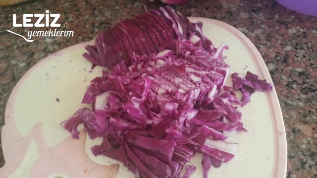Mor Lahana Turşusu Nasıl Yapılır