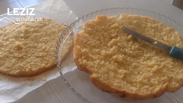 Çilekli Yaz Pastası (Çok Hafif)