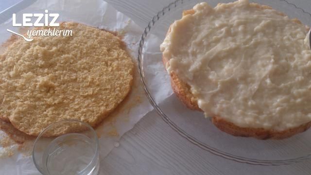 Çilekli Yaz Pastası (Çok Hafif)