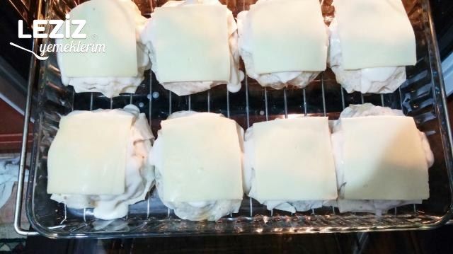 Beşamel Soslu Yufka İle Bohça Kebabı