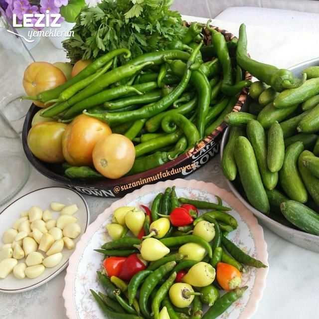 Karışık Turşu Nasıl Yapılır