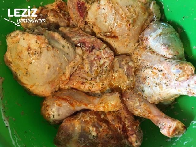 Fırın Poşetinde Tavuk Budu
