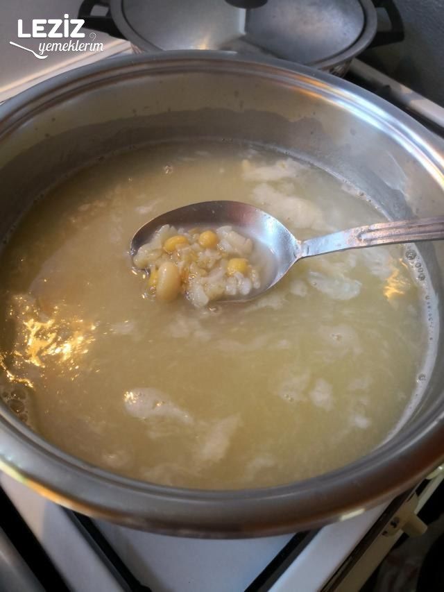 Aşure (Efsane Lezzet Mutlaka Deneyin)