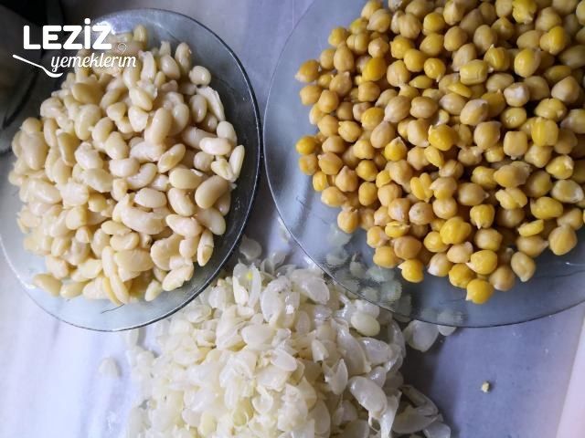 Aşure (Efsane Lezzet Mutlaka Deneyin)