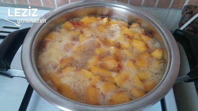 Ev Yapımı Şeftali Suyu Tarifi