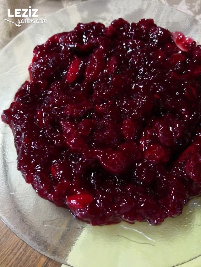 Nefis Vişneli Cheesecake