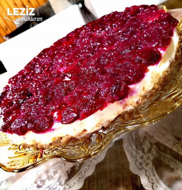 Nefis Vişneli Cheesecake