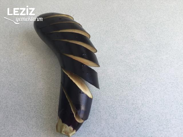 Köfteli Beli Kırık Patlıcan Kebabı