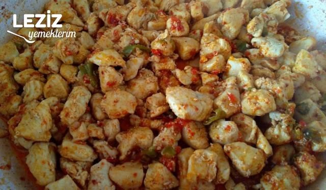 Patlıcan Yatağında Tavuk Sote Tarifi