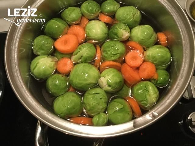 Bürüksel Lahanası Salatası Tarifi