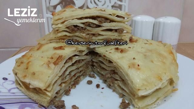 Kıymalı Akıtma Böreği Tarifi