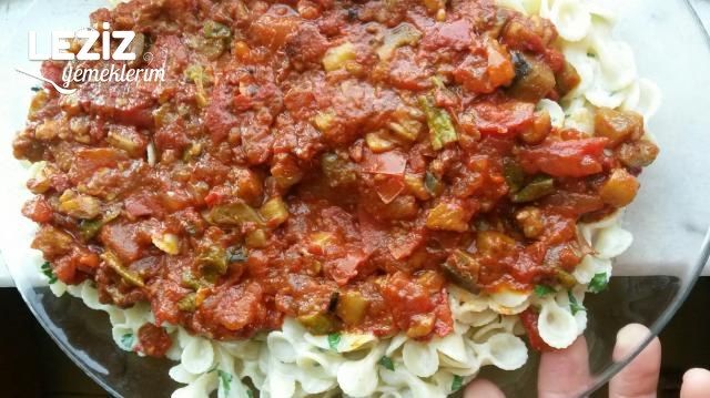 Yoğurtlu Patlıcanlı Makarna