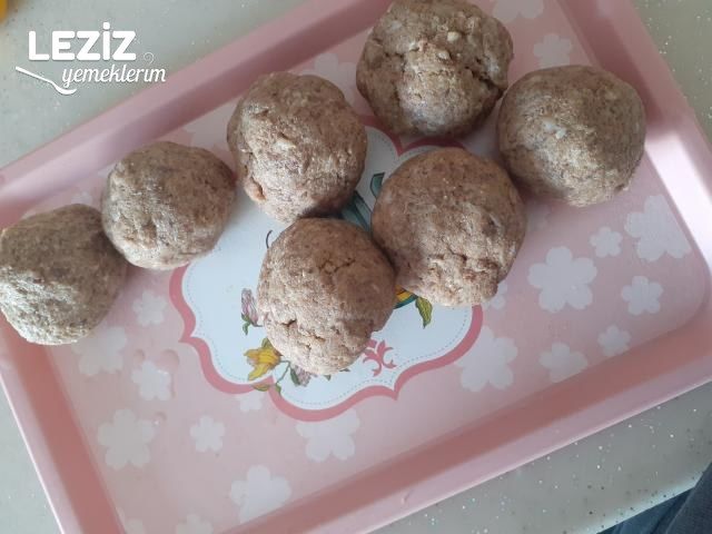 Evde Islak Hamburger Yapımı