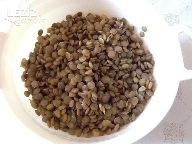 Tel Şehriyeli Ve Yeşil Mercimekli Pilav