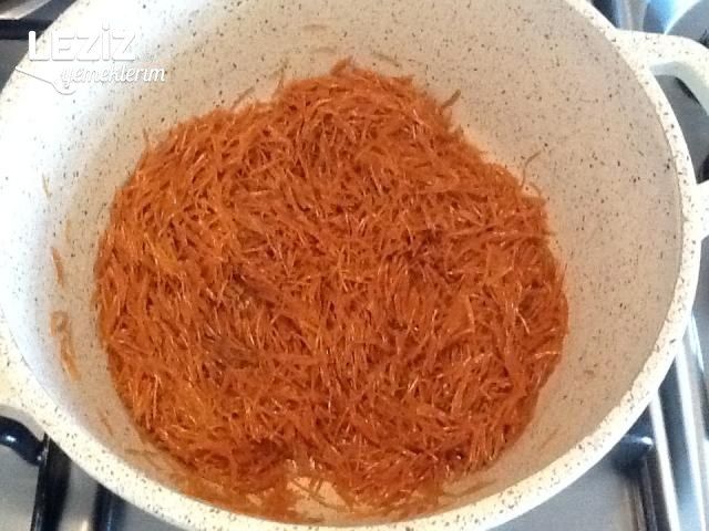 Tel Şehriyeli Ve Yeşil Mercimekli Pilav