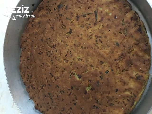 Mısır Unlu Prasalı Tart