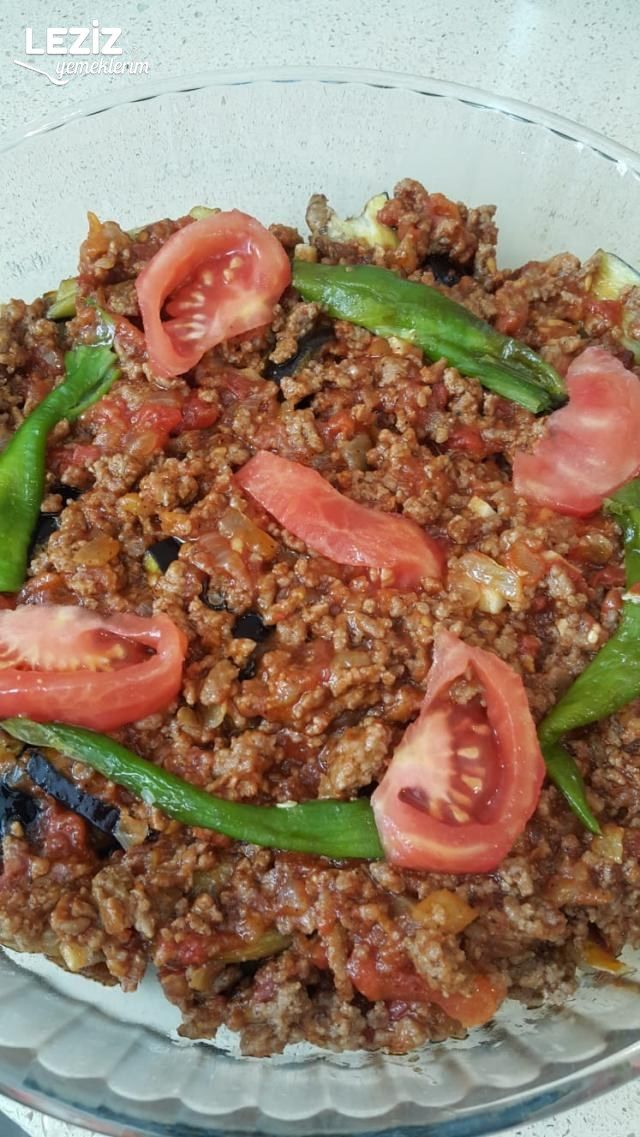 Patlıcan Musakka (Orijinal Tarif)