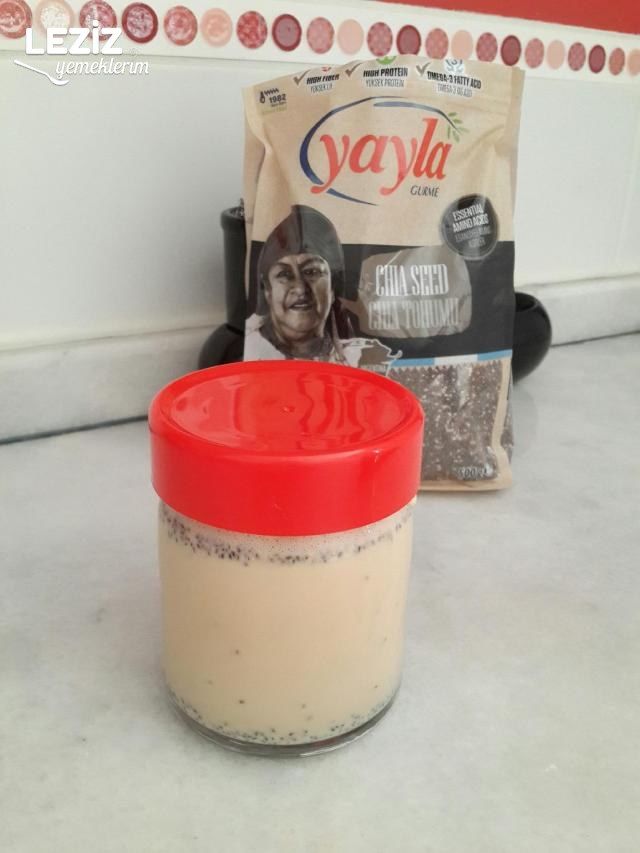 Pekmezli Chia Pudding
