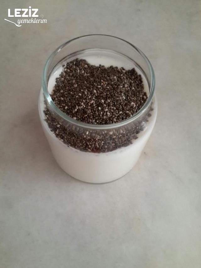 Pekmezli Chia Pudding