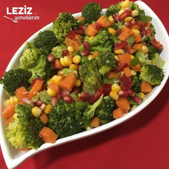 Narlı Brokoli Salatası