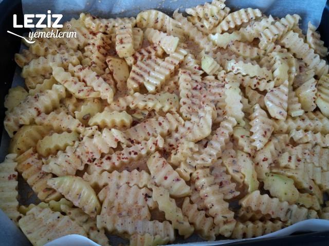 Fırında Soslu Patates