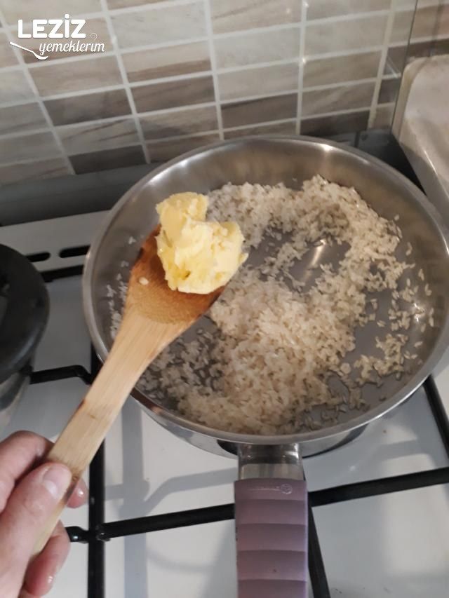 Garnitürlü Pirinç Pilavı