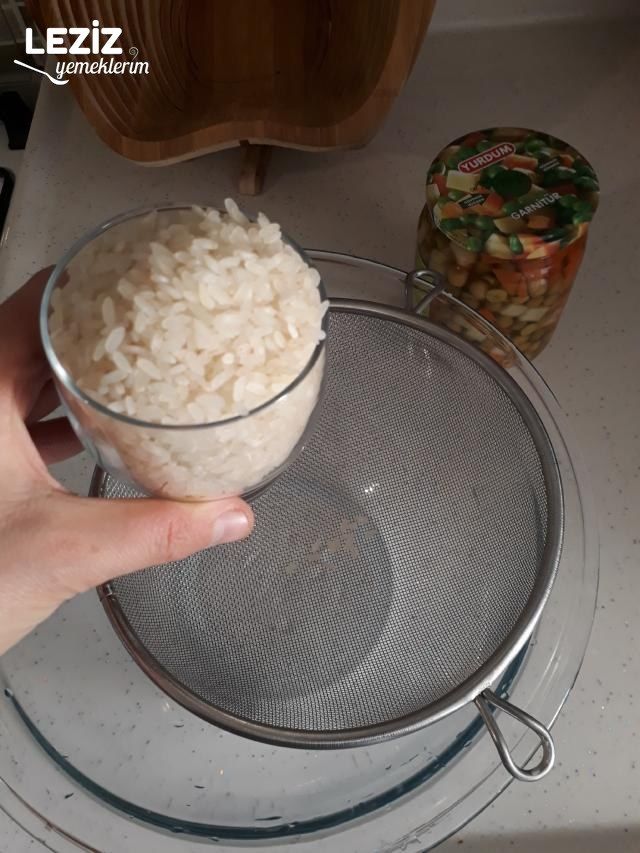 Garnitürlü Pirinç Pilavı