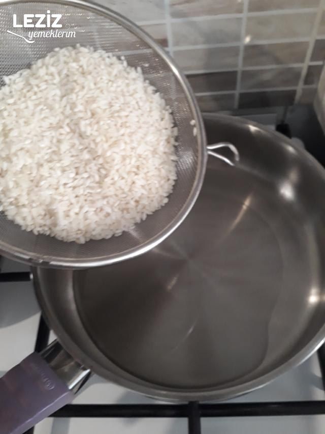 Garnitürlü Pirinç Pilavı