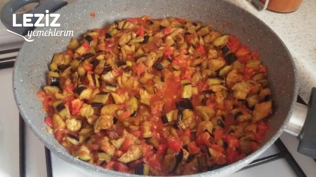 Dondurucu İçin Soslu Patlıcan Kızartması