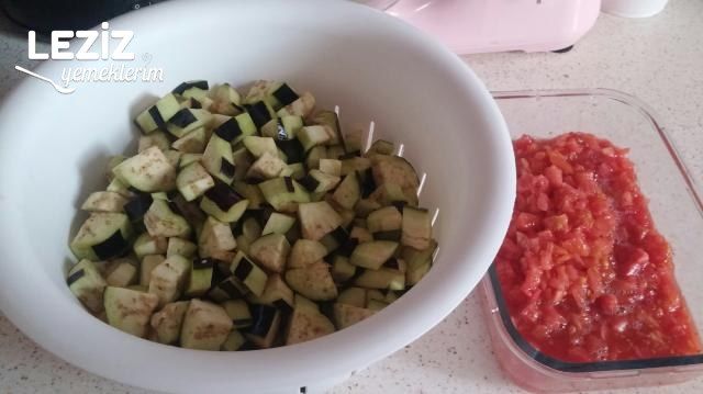 Dondurucu İçin Soslu Patlıcan Kızartması