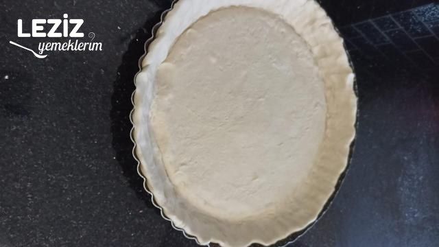 Milföy Hamuru İle Pratik Pazılı Kiş