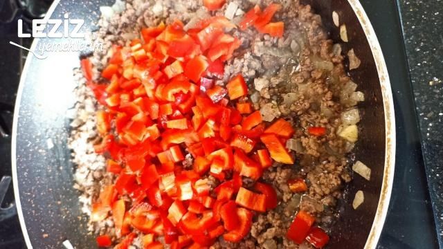 Milföy Hamuru İle Pratik Pazılı Kiş