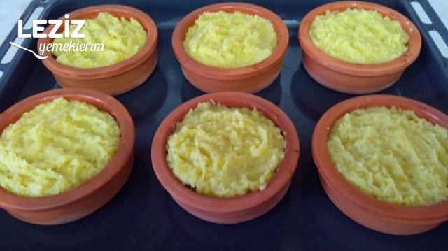 Fırında Patates Püreli Kaşarlı Tavuk