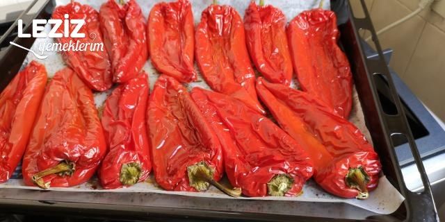 Buzluk İçin Kapya Biberi (Közlenerek)