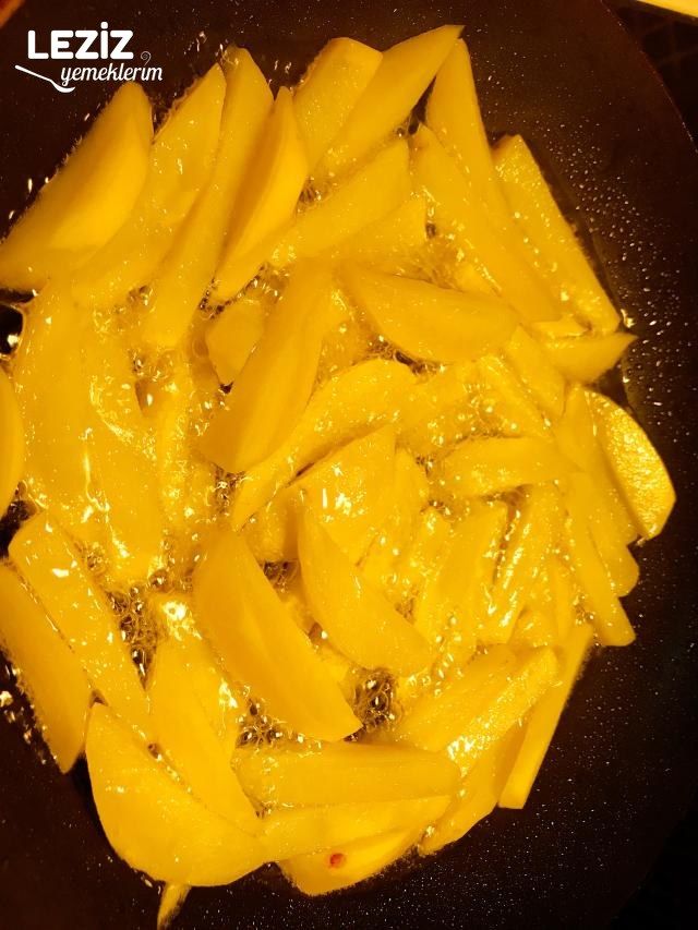 Kıymalı Patatesli Musakka